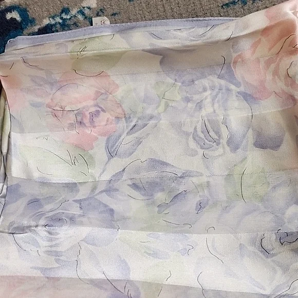 ELLE silk scarf #5 34x34 inches - Picture 9 of 11